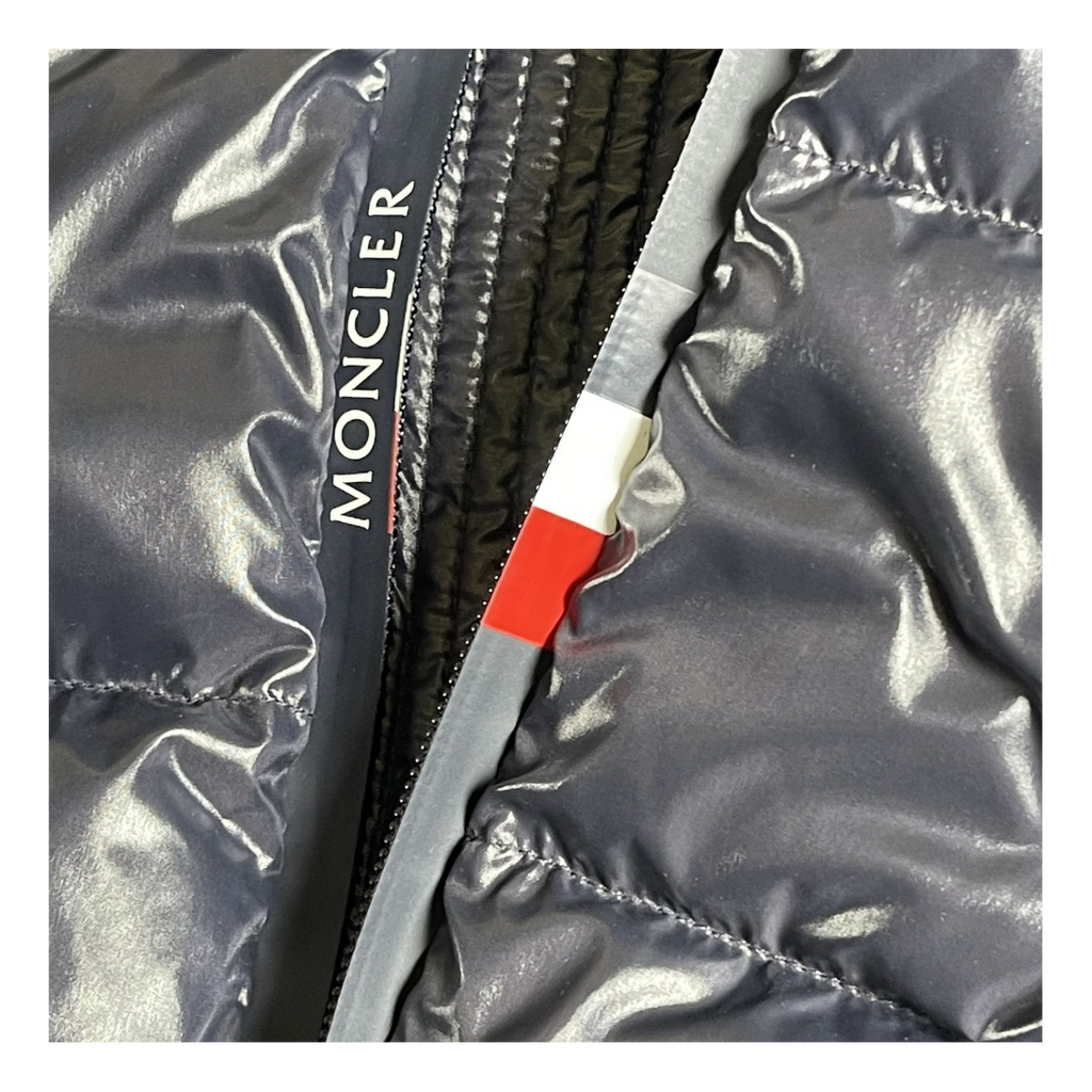 Moncler Glossy Logo-Zip Hooded Puffer Jacket – Navy