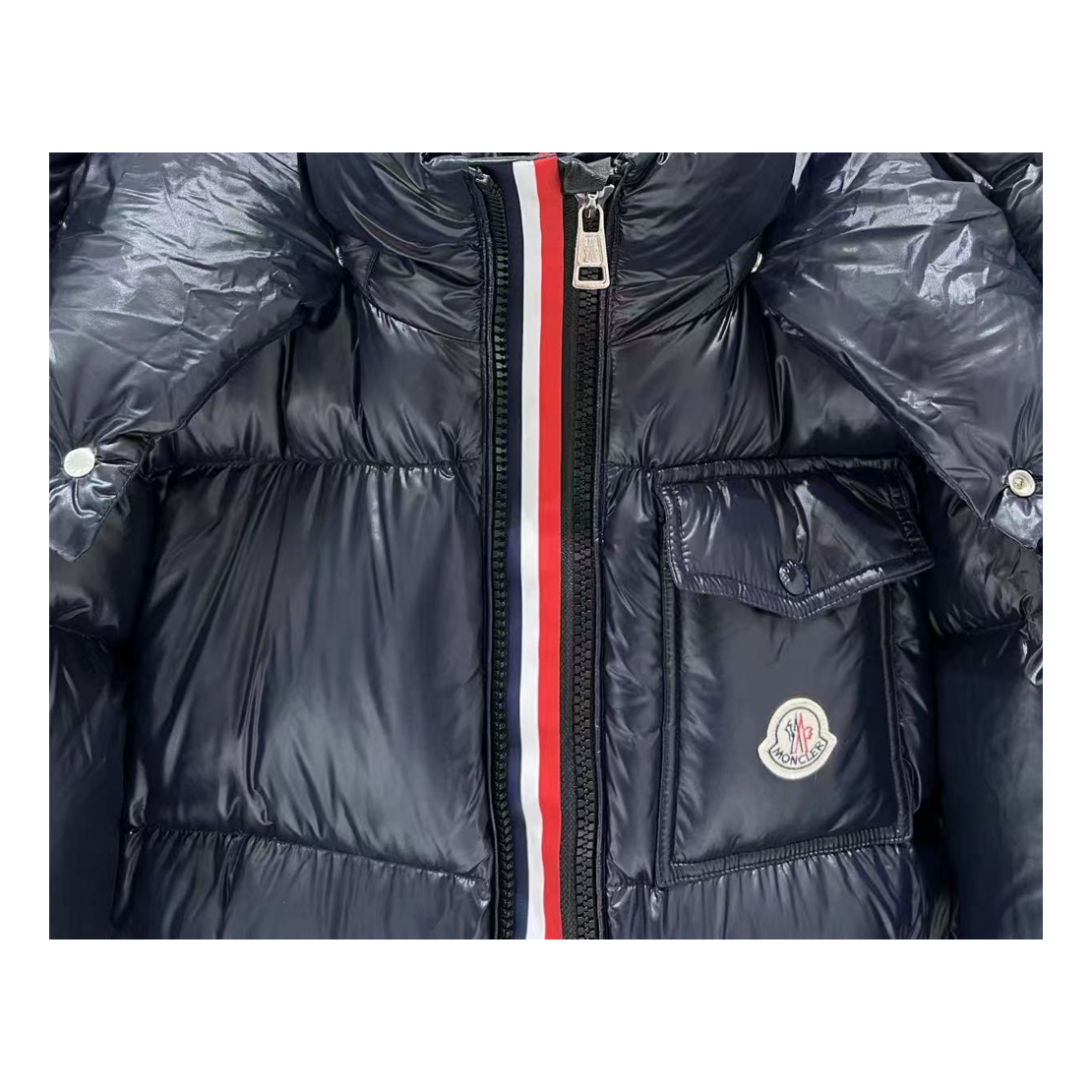 Moncler Montbeliard Hooded Down Puffer – Navy
